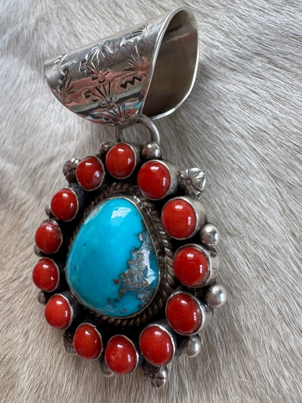 Zachariah David Persian Turquoise & Red Coral Pendant - Picture 3 of 5